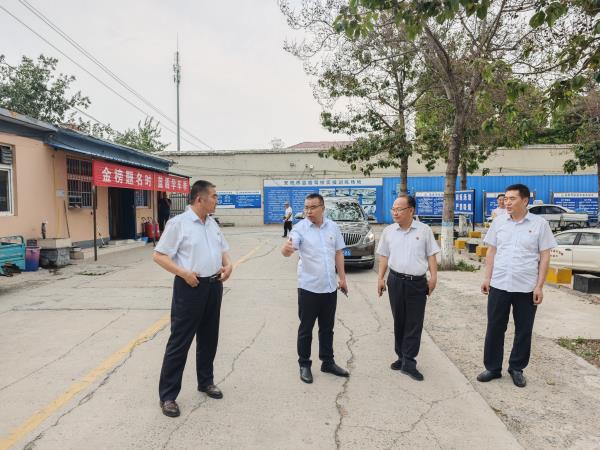 公司黨委書記、董事長王高峰以“...